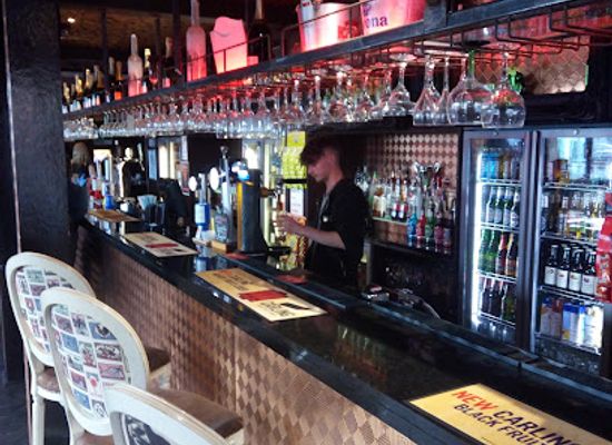 united-kingdom/clwyd/restaurant/front-room