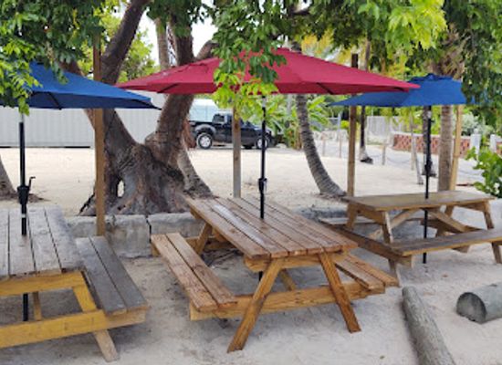 the-bahamas/bimini/restaurant/bowleg-s-the-food-truck