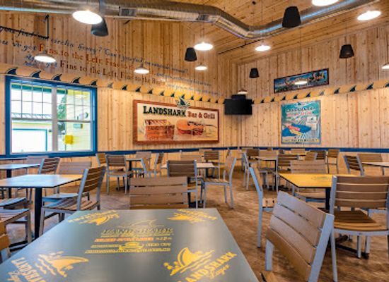 missouri/osage-plains/restaurant/landshark-bar-grill