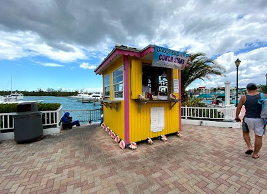 the-bahamas/grand-bahama/restaurant/daddy-brown-s-conch-stand