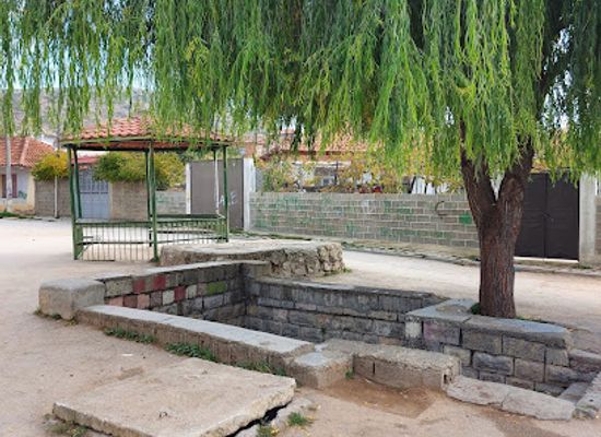 albania/devoll/restaurant/cezma-e-madhe