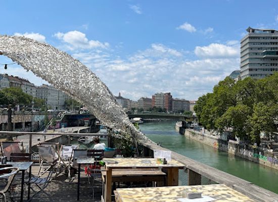 austria/vienna/restaurant/speisen-ohne-grenzen-am-badeschiff
