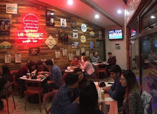chile/aysen-region/restaurant/terraza-rock-burger