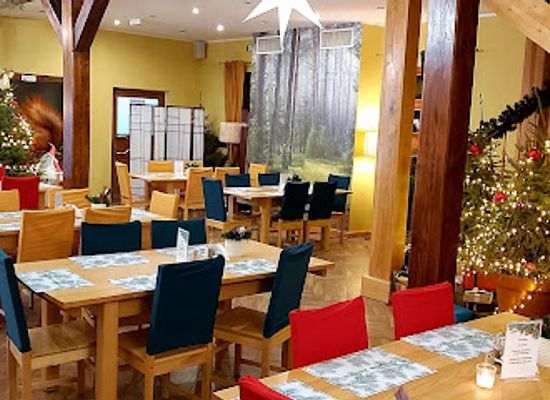 poland/bory-tucholskie/restaurant/zajazd-grasz-w-zielone-restauracja-w-borach