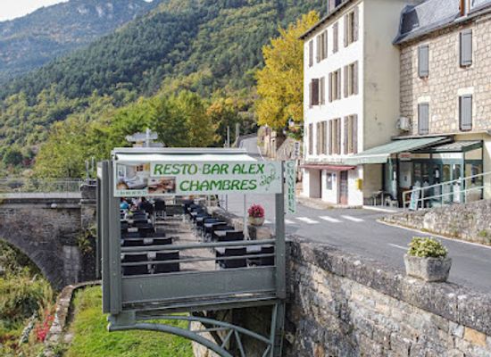 france/gorges-du-tarn/restaurant/chez-alex-chambres-d-hotes-gorges-du-tarn-gite-etape-hebergement-restaurant-les-vignes