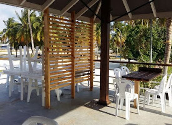 maldives/dhigurah/restaurant/beach-fresh