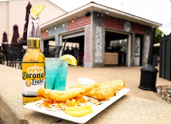 ohio/great-black-swamp/restaurant/harbor-house-bar-grill-and-riverside-banquet-center