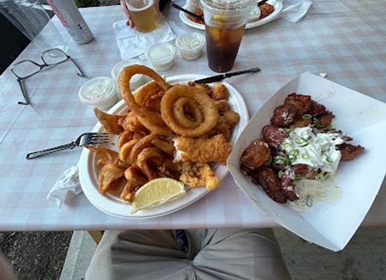 massachusetts/bristol-county/restaurant/seafood-cones