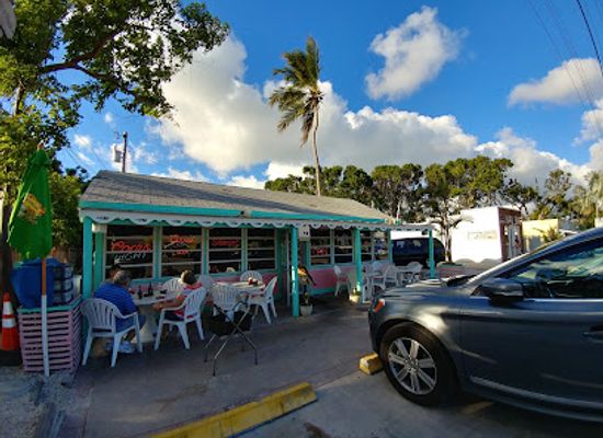 florida/florida-keys/restaurant/mrs-mac-s-kitchen-little