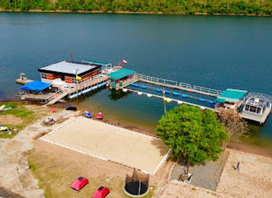 ghana/akosombo/restaurant/the-float