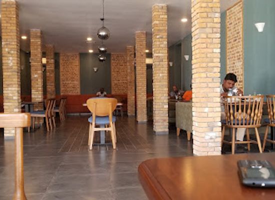uganda/toro/restaurant/cafe-shires