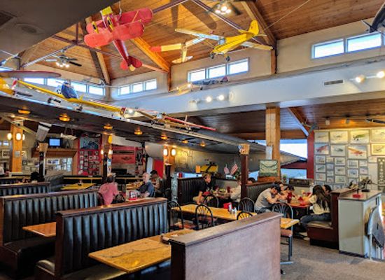 colorado/pikes-peak/restaurant/the-airplane-restaurant