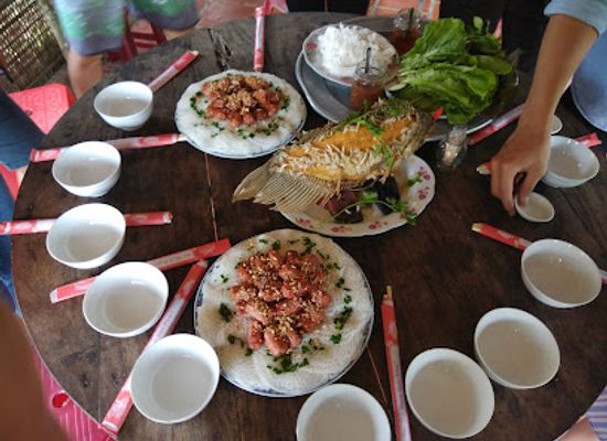 vietnam/mekong-delta/restaurant/banh-hoi-ut-dzach