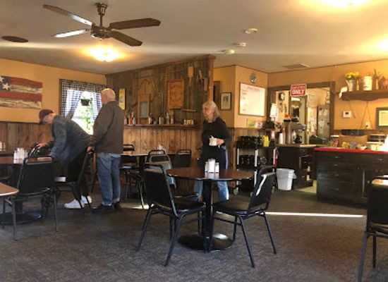 massachusetts/hampshire-county/restaurant/spruce-corner-restaurant