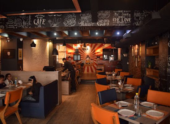 india/varanasi/restaurant/holy-chopsticks
