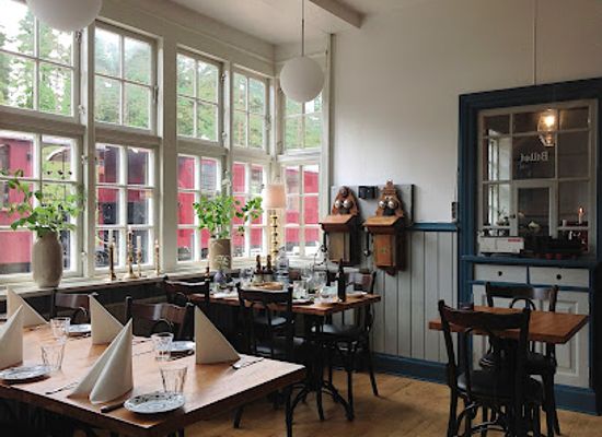 denmark/west-jutland/restaurant/vrads-station