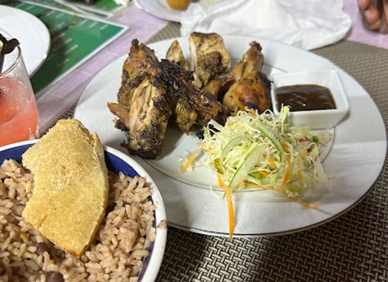 jamaica/montego-bay/hip-strip/restaurant/irie-house-restaurant-and-bar