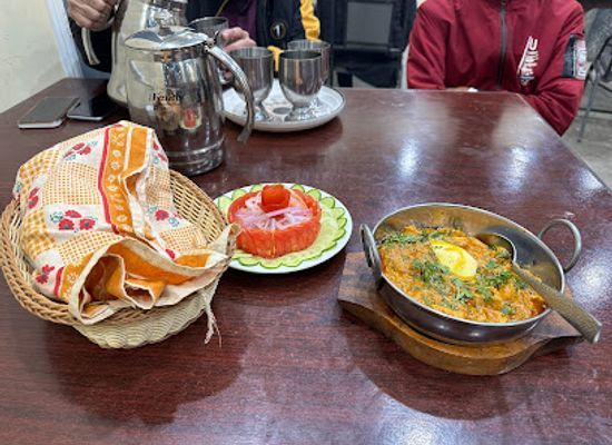 pakistan/skardu/restaurant/mezbaan-restaurant-catering