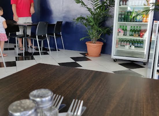 samoa/alofaaga-blowholes/restaurant/izzy-s-restaurant