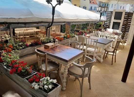 hungary/veszprem/restaurant/ovaros-vendeglo