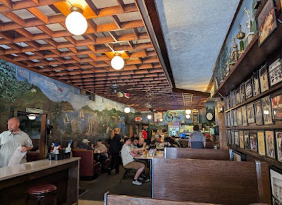 ohio/akron/downtown-akron/restaurant/luigi-s-restaurant