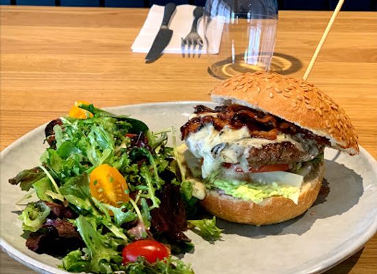 luxembourg/minette/restaurant/la-cave-a-manger