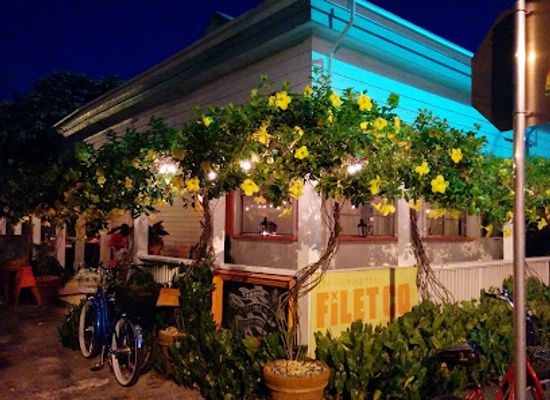 florida/key-west/restaurant/the-flaming-buoy-filet-co