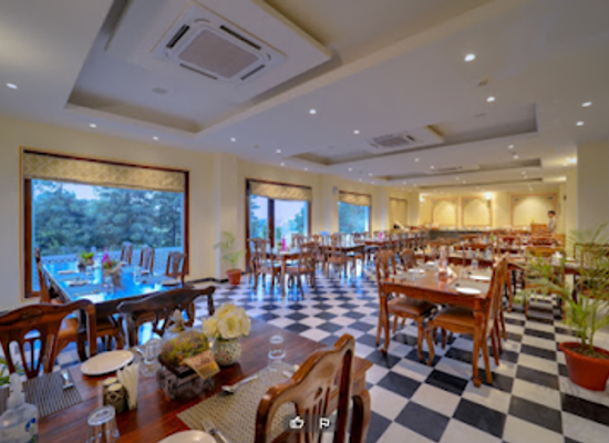 india/ranthambore/restaurant/jharokha-restaurant-mount-valley-resort-ranthambore
