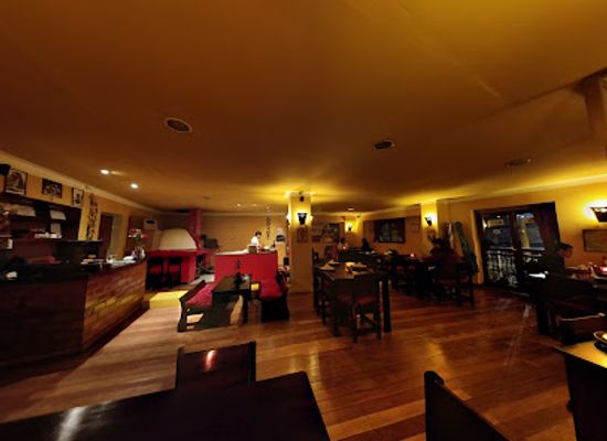 peru/huaraz-region/restaurant/mi-comedia-pizzeria