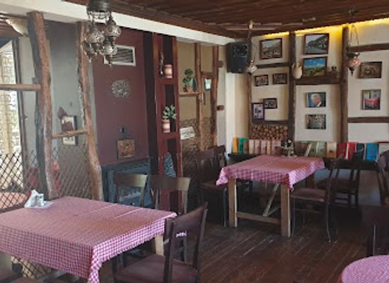 kosovo/gjakova/restaurant/shpija-e-vjeter-lounge-bar