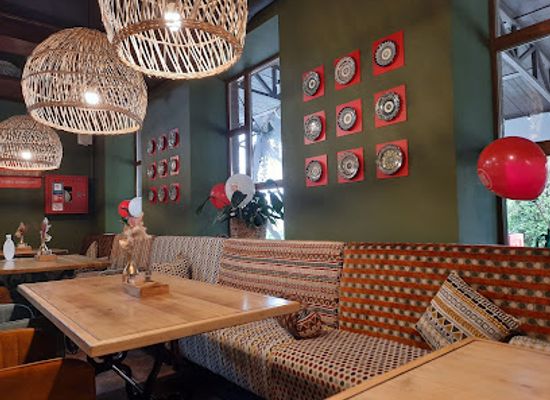 ukraine/donbas/restaurant/