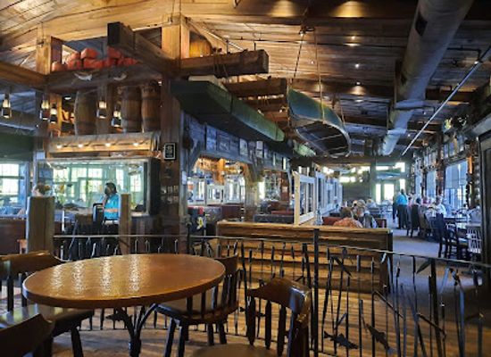 missouri/branson/restaurant/white-river-fish-house