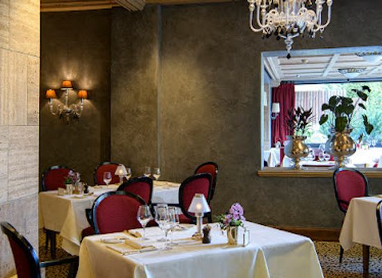 switzerland/gstaad/restaurant/le-grand-restaurant-et-la-grande-terrasse