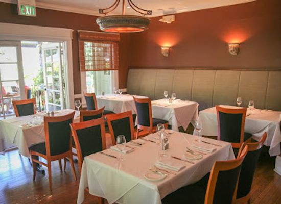california/central-california/restaurant/towne-house-restaurant-at-wine-roses