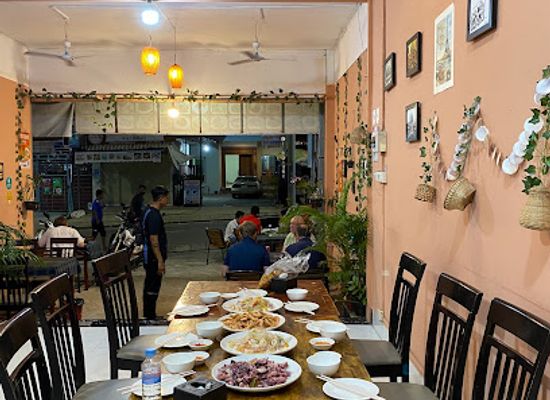 cambodia/preah-sihanouk/restaurant/titanic-restaurant