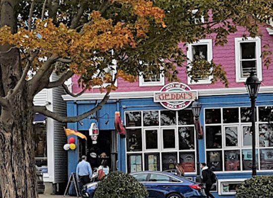 maine/mount-desert-island/restaurant/geddy-s