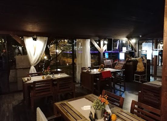 slovakia/horna-nitra/restaurant/bearded-brothers