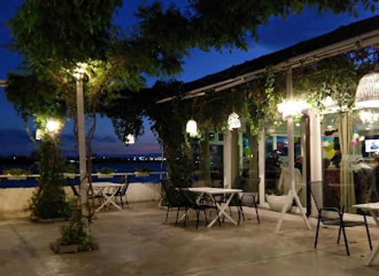 romania/constanta-mamaia/restaurant/harlequin