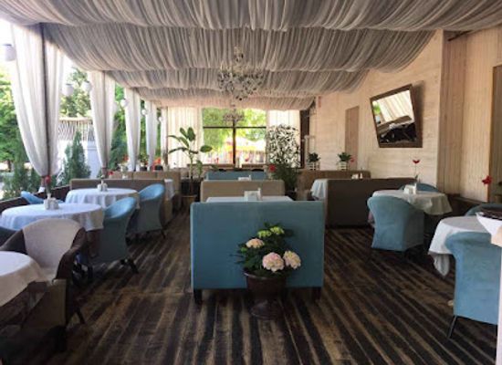 ukraine/khmelnytskyi/restaurant/naomi