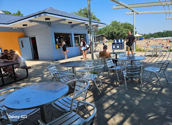 minnesota/glacial-ridge/restaurant/the-painted-turtle