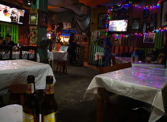 honduras/sula-valley/restaurant/garage-grill