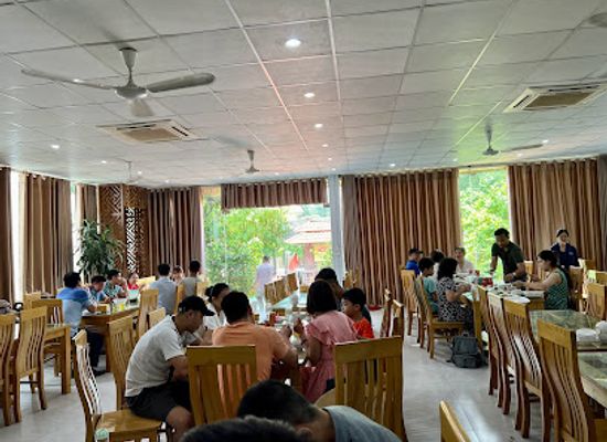 vietnam/tam-dao/restaurant/nha-hang-phuc-huong-vien-tam-dao