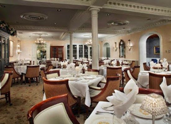 louisiana/new-orleans/restaurant/broussard-s-restaurant-courtyard