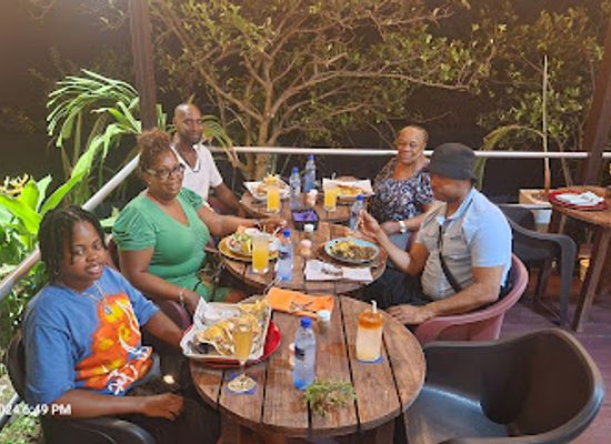 grenada/seven-sisters-falls/restaurant/dre-flavors-restaurant-catering-services
