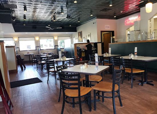 connecticut/long-island-sound/restaurant/frank-pepe-pizzeria-napoletana