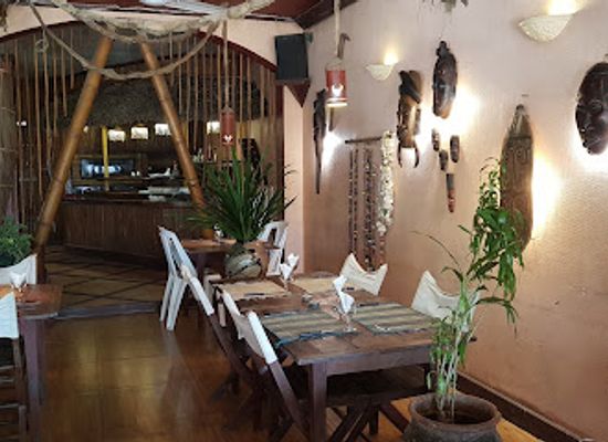 madagascar/analanjirofo/restaurant/la-paillote