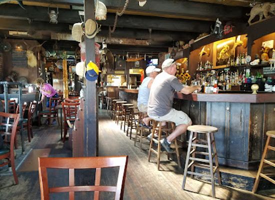 new-york/montauk/restaurant/the-dock-bar-grill