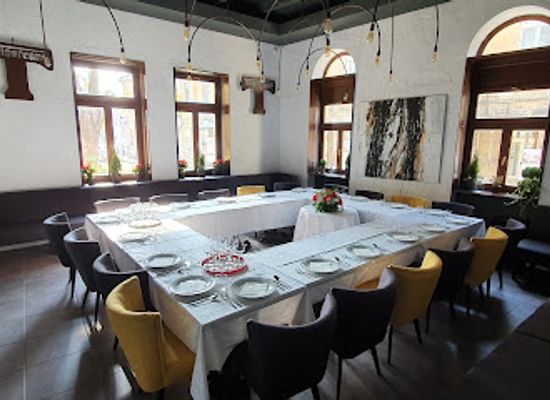 romania/baia-mare/restaurant/la-tour-baia-mare-restaurant-terasa