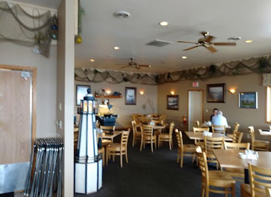 wisconsin/northwoods/restaurant/oconto-dockside