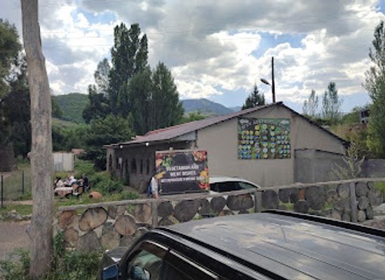 armenia/tatev-mountains/restaurant/tatev-authentic-food